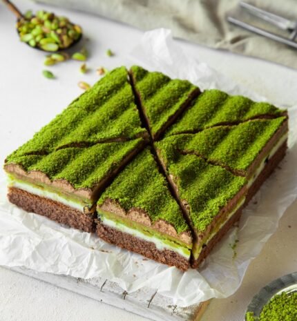 pistachio-cake