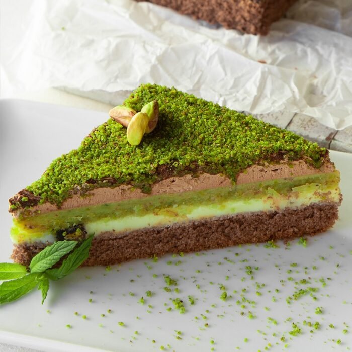 pistachio-cake-slice